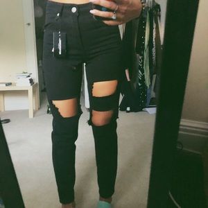 Black ripped high waisted cute jeans